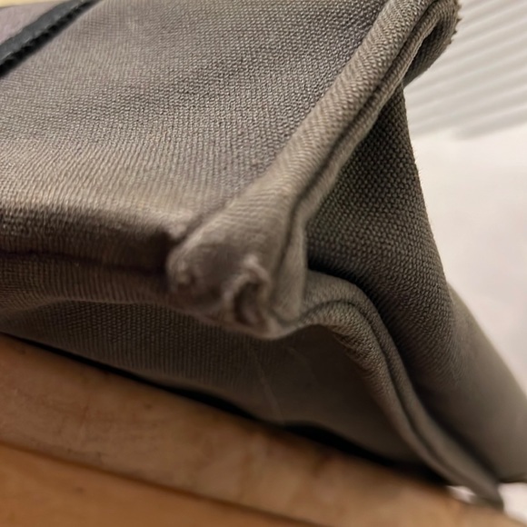 Hermès Grey Canvas Fourre Tout PM Handbag Authentic - Picture 11 of 13